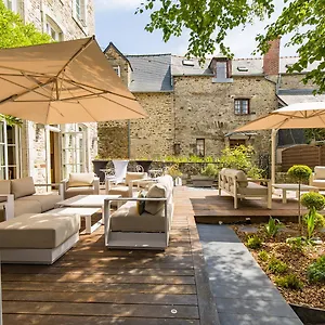 Le D'avaugour 3*, Dinan Francia